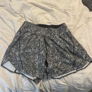 Lululemon Sz 6 Track That Shorts 5”